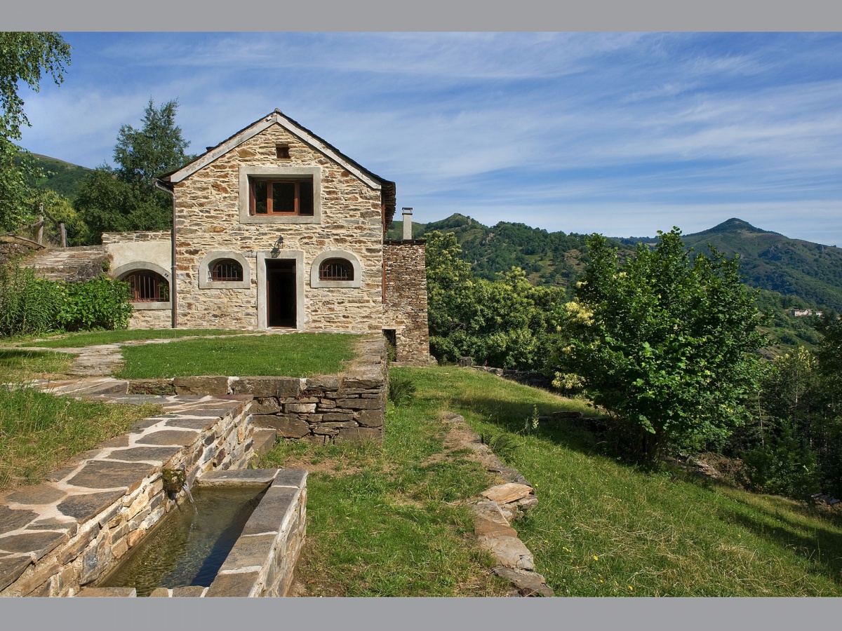 R�NOVATION D'UNE MAISON EN LOZ�RE : MARCOS_REHAB_MAISONCEVENOLE_FACADEPRINCIPALE_02 - copie