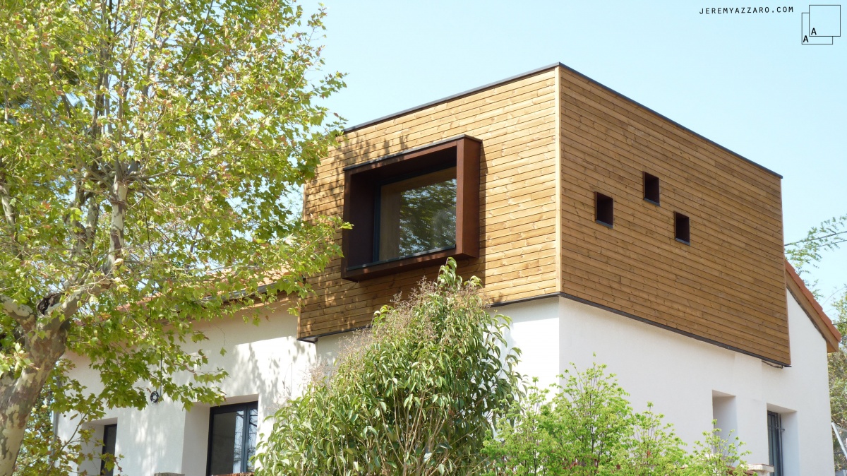 Sur�l�vation R�novation � la cabane sur le toit �