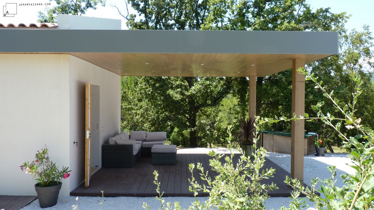 Cr�ation d�une d�pendance estivale � pavillon des pins � : pergola-moderne-piscine-salon-ete-azzaro-jeremy-azrchitecte-min