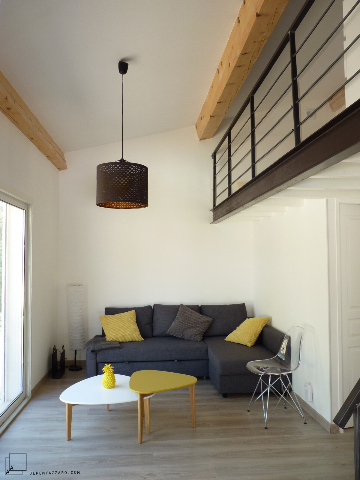 Cr�ation d�une d�pendance estivale � pavillon des pins � : chambre-mezzanine-dependance-pavillon-acier-bois-azzaro-architecte-min