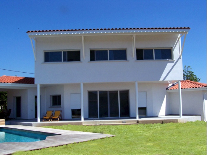 Maison Contemporaine � Mireval : Fa�ade Sud