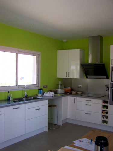 Maison Contemporaine � Mireval : Vue sur Cuisine