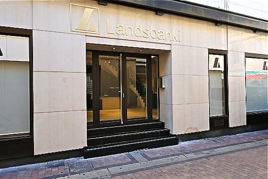 Banque Landsbanki Cannes : 19