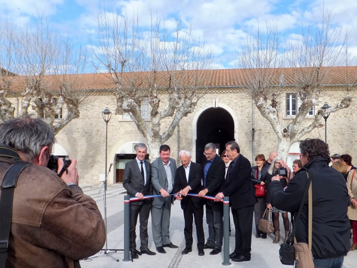 Cour du Centre P�pin : inoguration