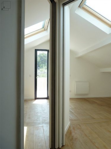 Recomposition int�rieure d�une maison marseillaise avec extension contemporaine : extension-contemporaine-villa-marseille-am�nagement-combles-surelevation-espace-jeremy-azzaro-architecte