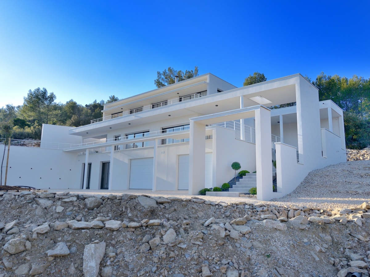 ANCR�E DANS LA ROCHE : 03-FACADESUD